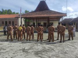 APEL PAGI PADA HARI SENIN PAMONG KALURAHAN